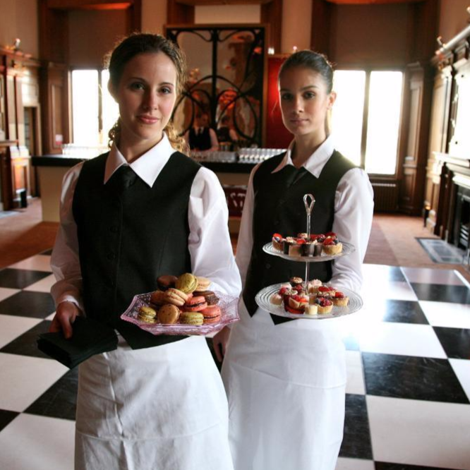 Waitressing jobs on cruise ships